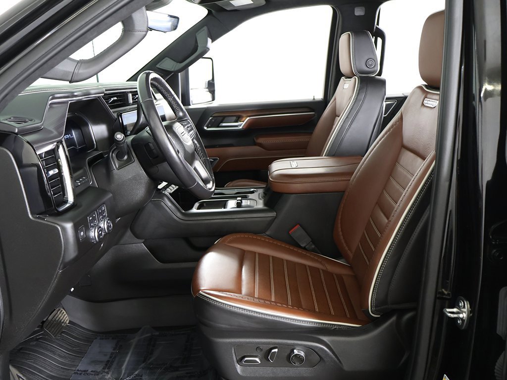 Used 2024 GMC Sierra 3500 Denali Ultimate image 34