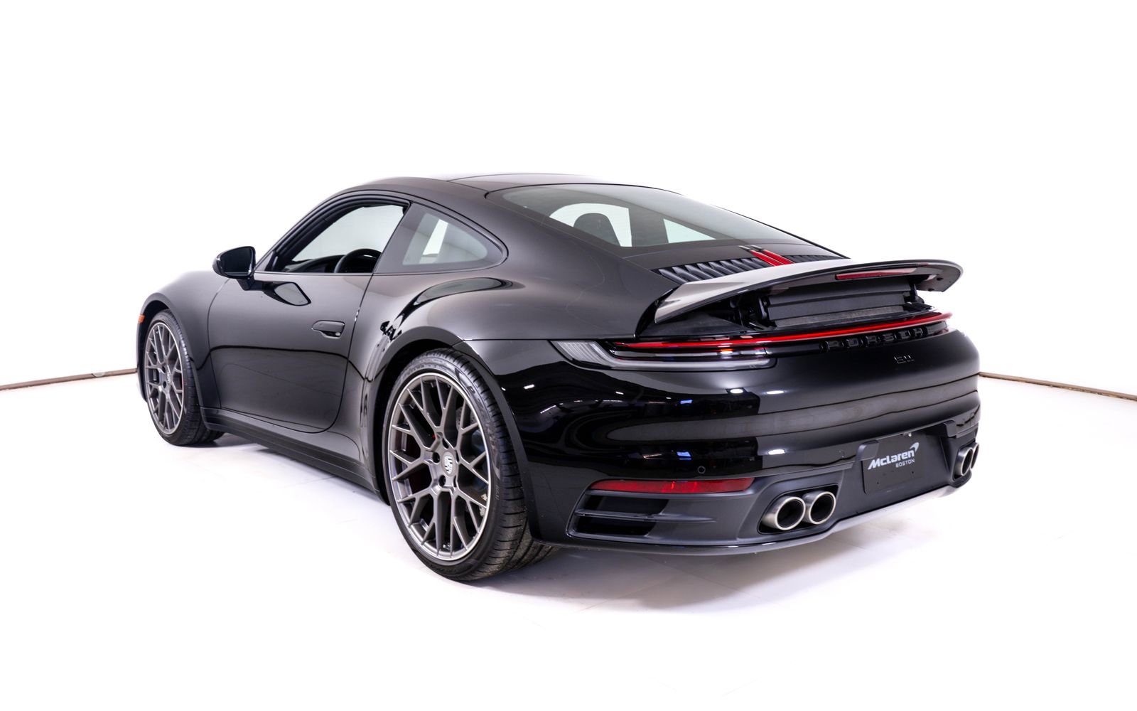 Used 2024 Porsche 911 Carrera S RWD image 4