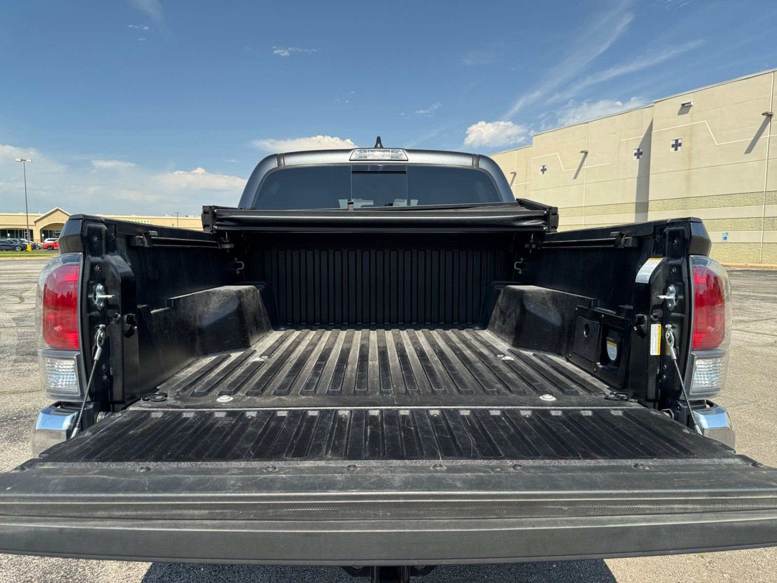 Used 2023 Toyota Tacoma TRD Off-Road AWD/4WD image 18