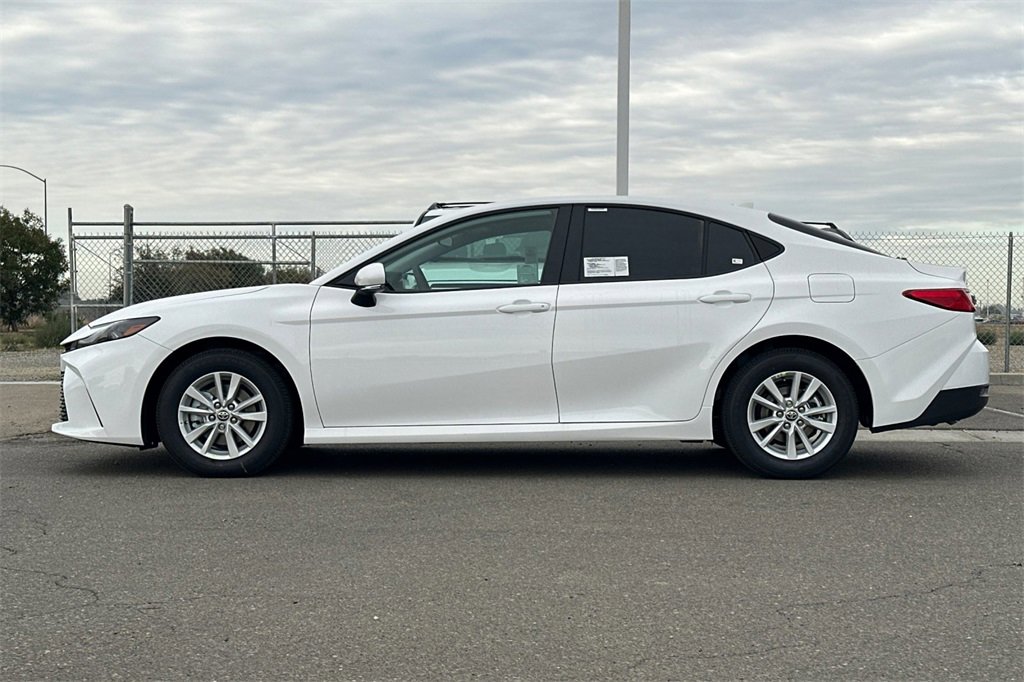 New 2026 Toyota Camry LE image 7