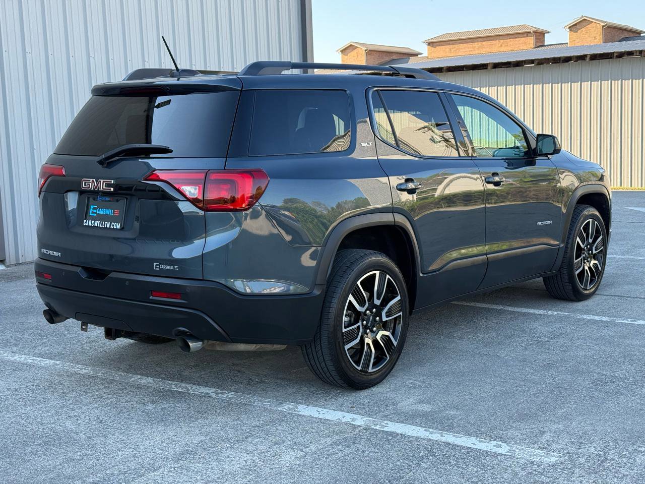 Used 2019 GMC Acadia SLT w/ Black Edition image 5