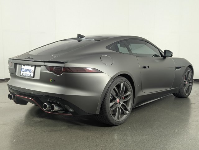 Used 2015 Jaguar F-TYPE R RWD image 7