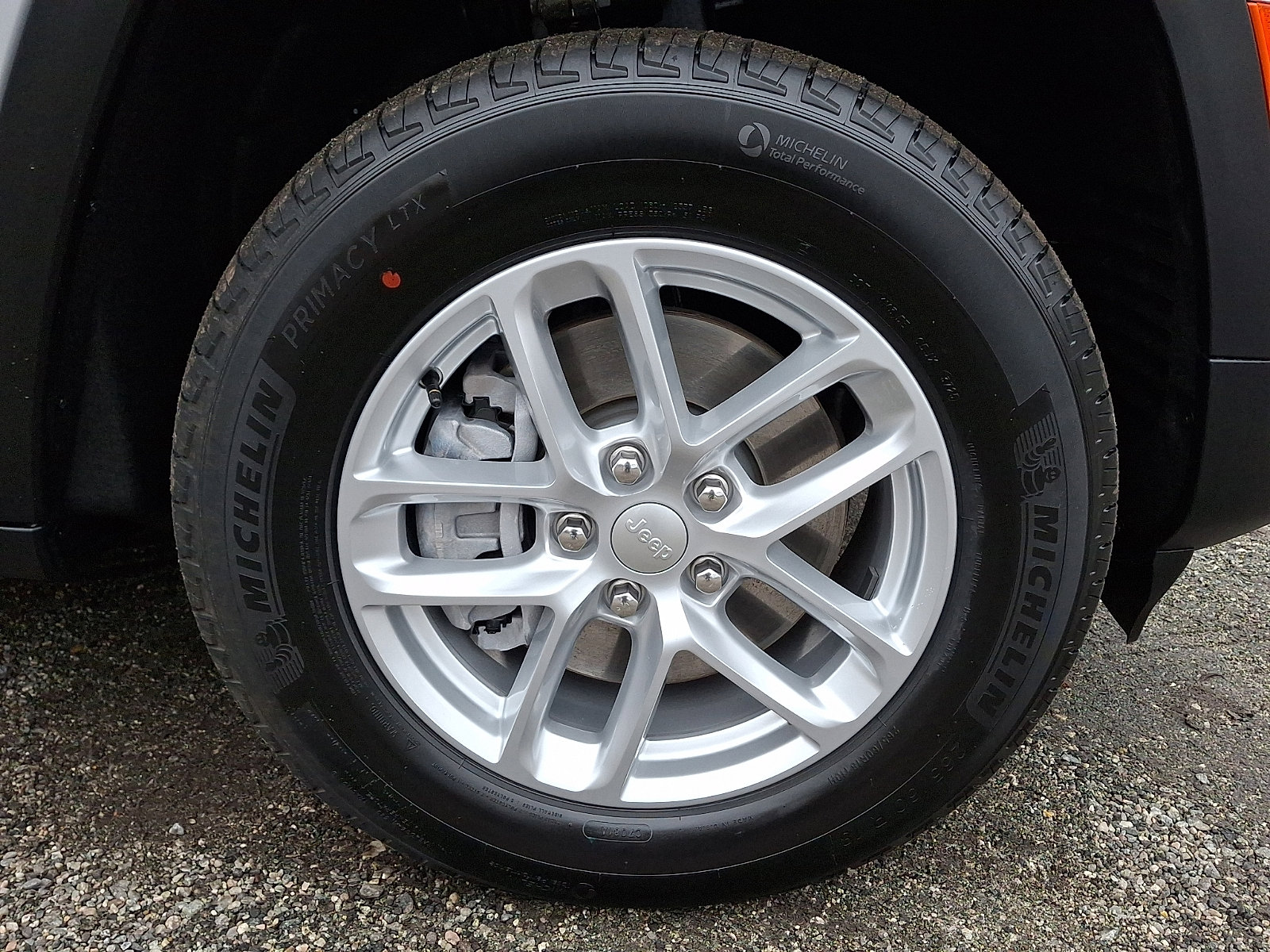 Certified 2025 Jeep Grand Cherokee L Laredo w/ Luxury Tech Group I image 8