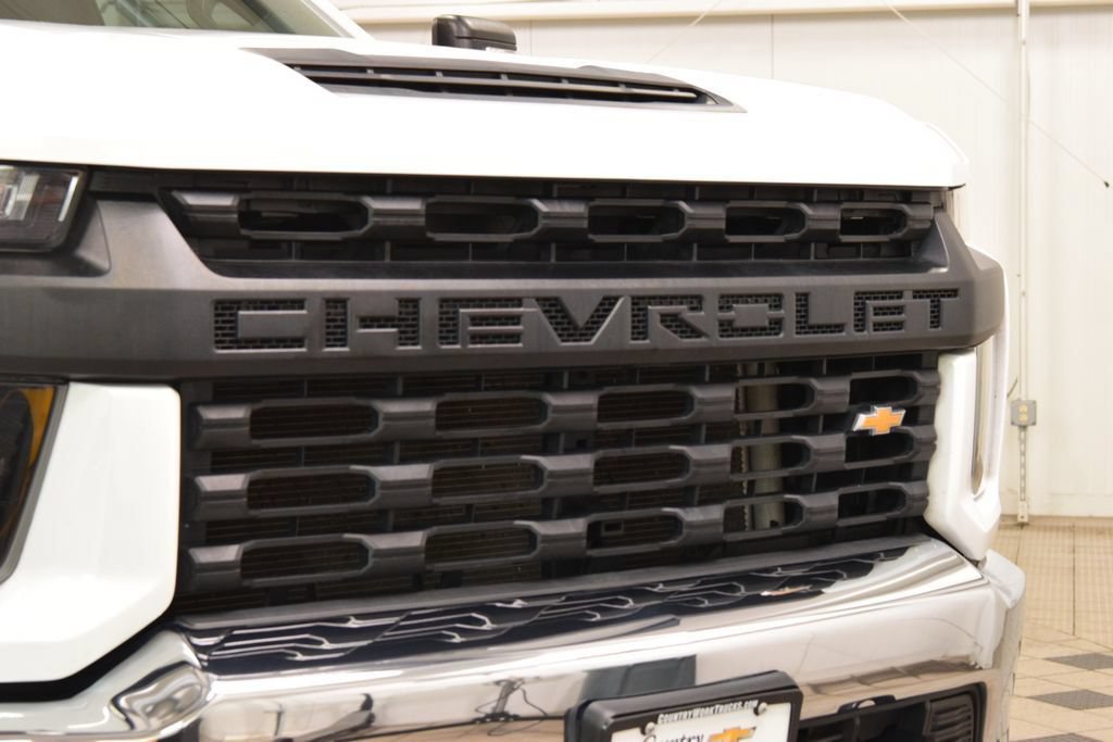 Used 2022 Chevrolet Silverado 2500 W/T w/ WT Convenience Package AWD/4WD image 5
