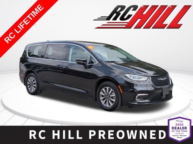 Used 2023 Chrysler Pacifica Touring-L FWD video 1