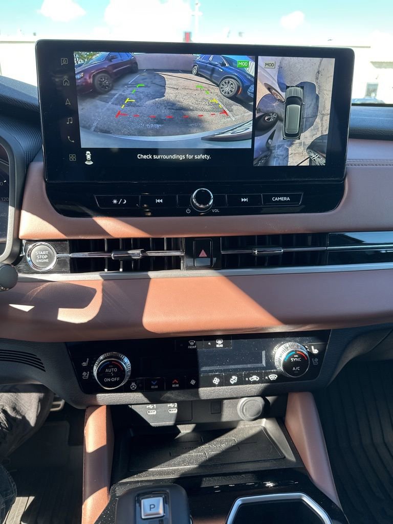 Used 2025 Mitsubishi Outlander SEL image 9