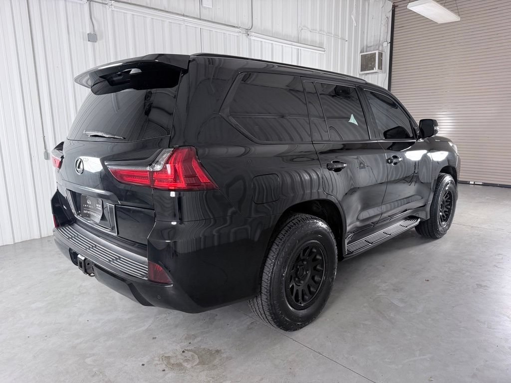 Used 2016 Lexus LX 570 4WD image 5