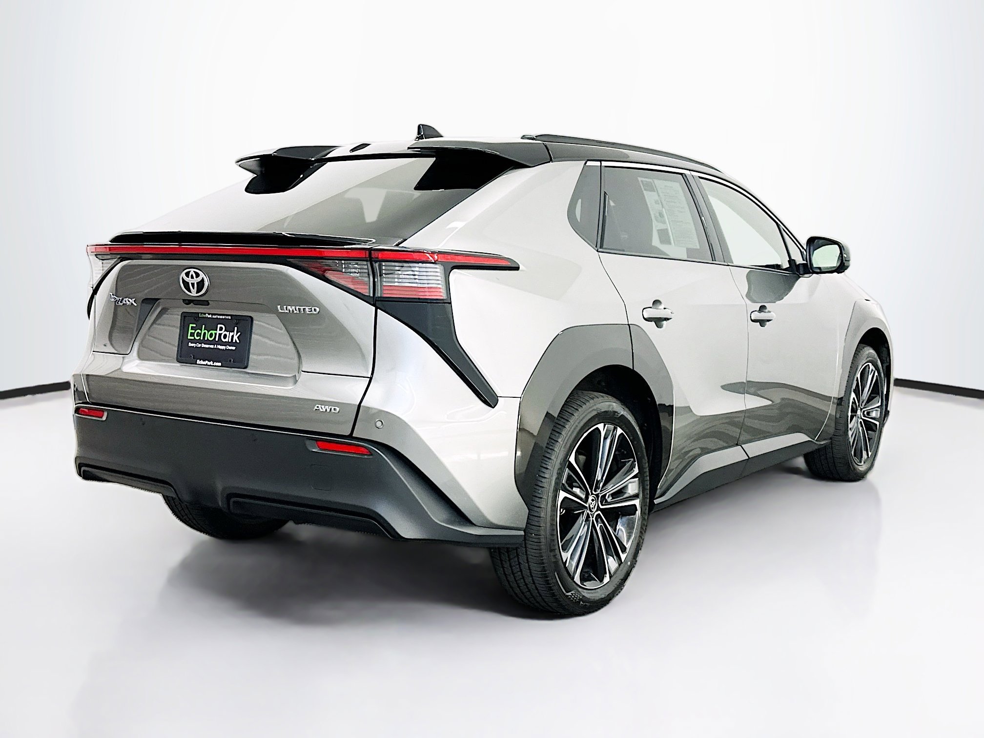 Used 2023 Toyota bZ4X Limited w/ Weather Package AWD/4WD image 9