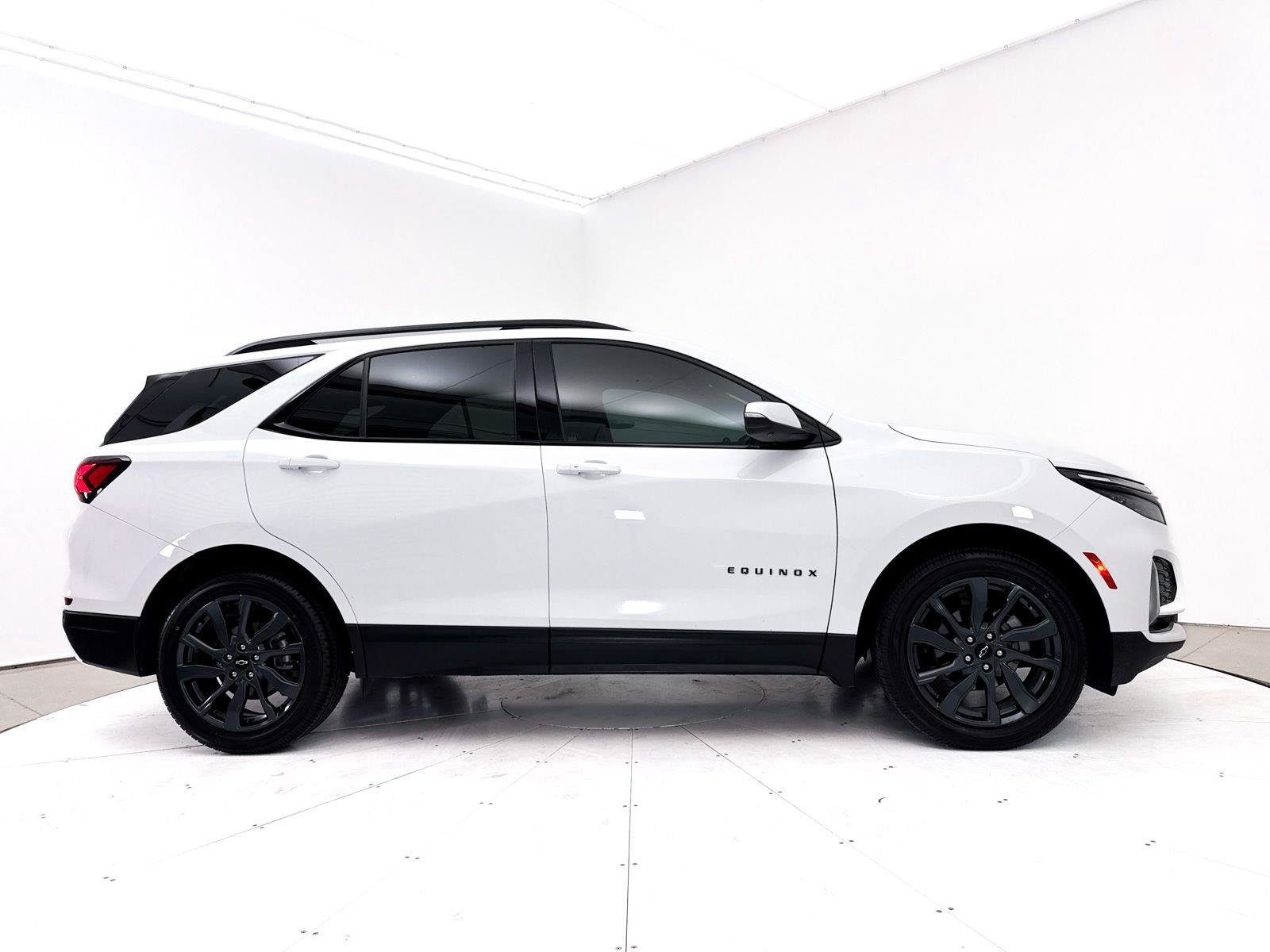 Used 2024 Chevrolet Equinox RS FWD image 37