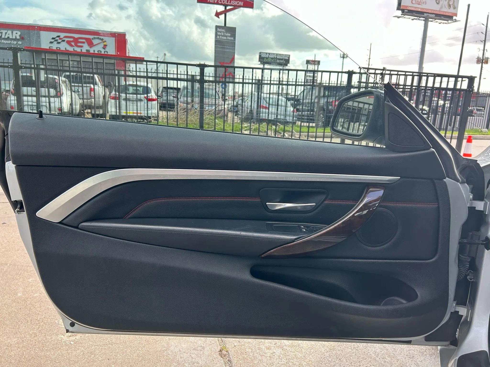 Used 2015 BMW 435i Coupe w/ Technology Package image 12