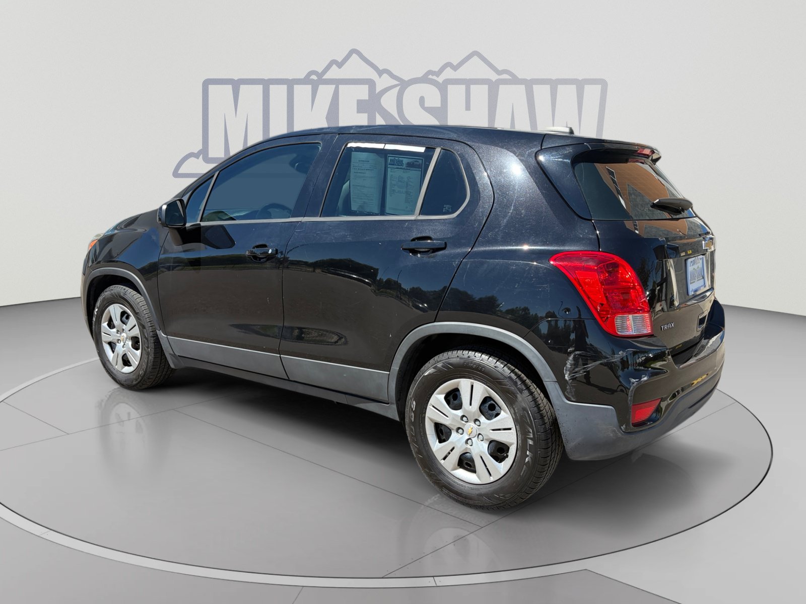 Used 2017 Chevrolet Trax LS FWD image 3