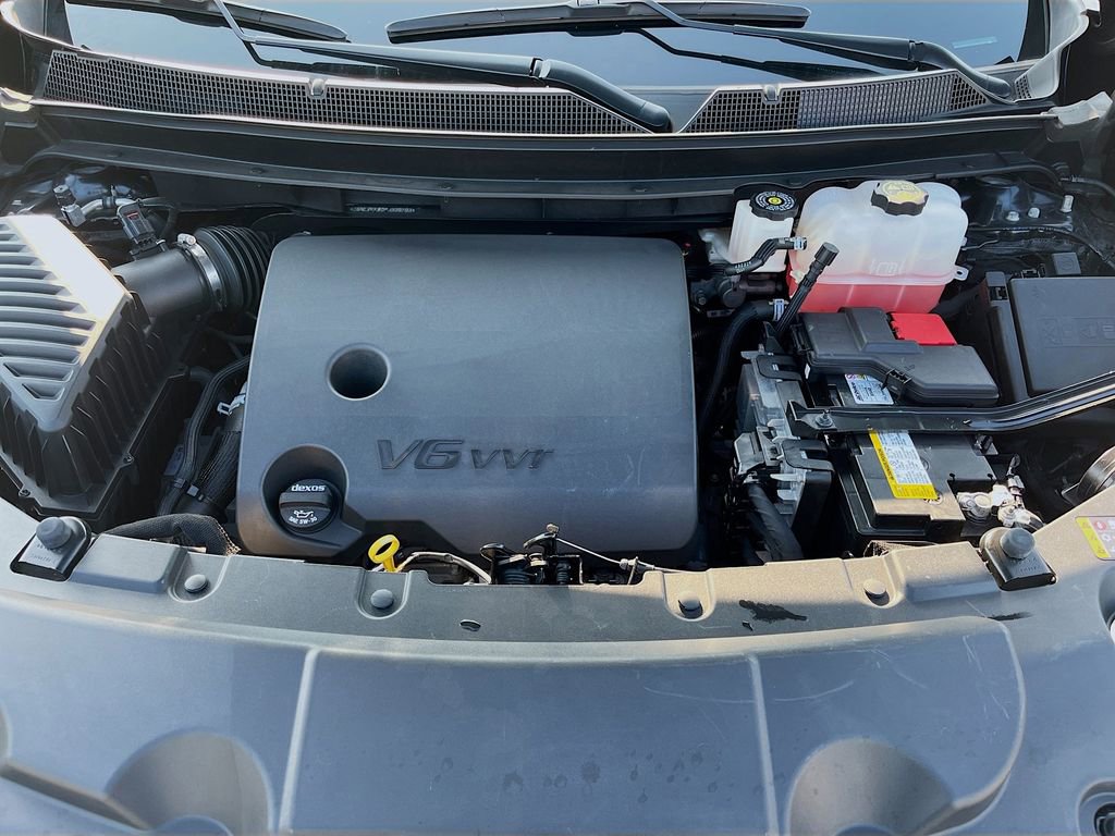 Used 2023 Chevrolet Traverse Premier w/ LPO, Floor Liner Package image 33