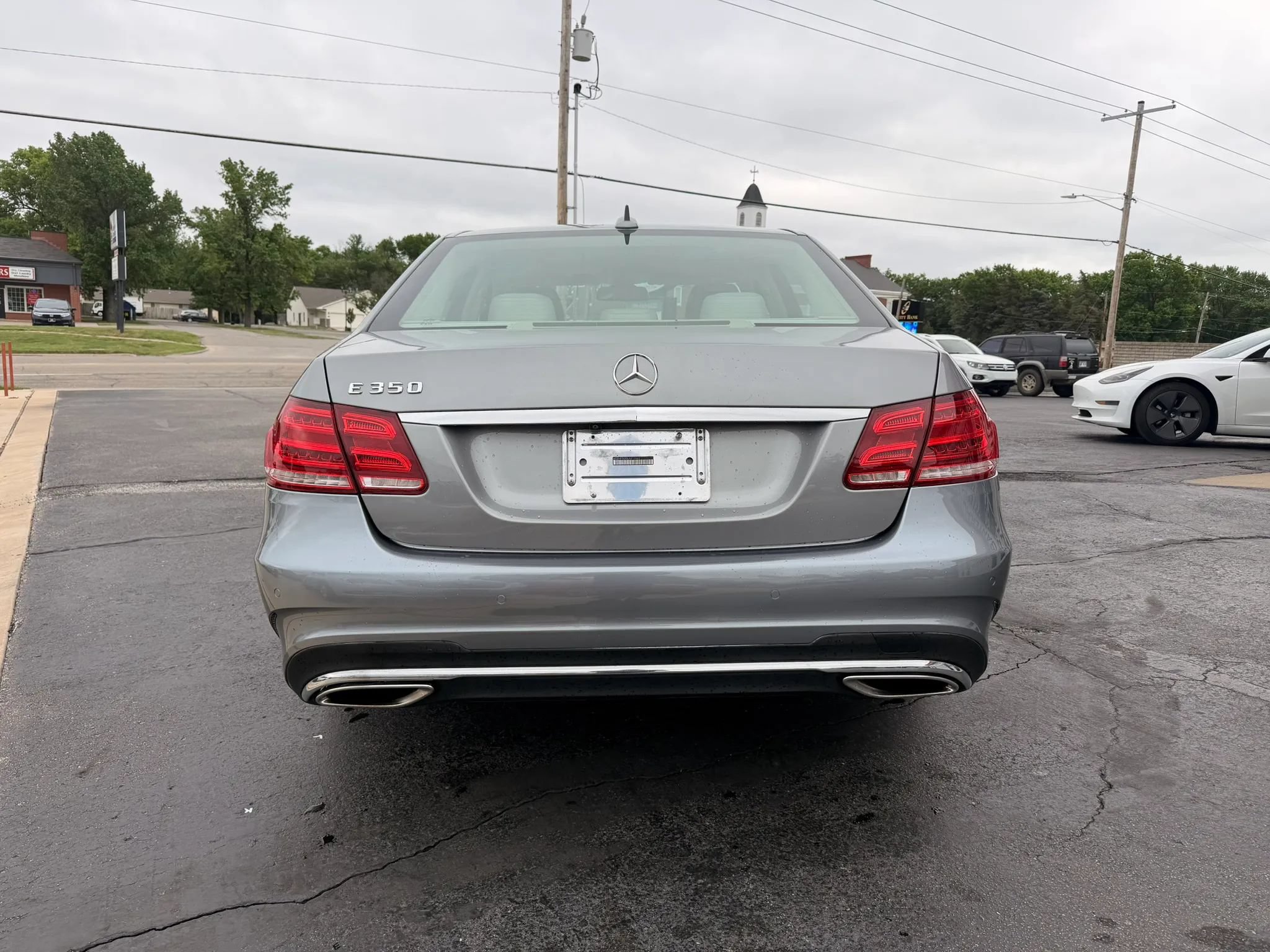 Used 2014 Mercedes-Benz E 350 Sedan image 4