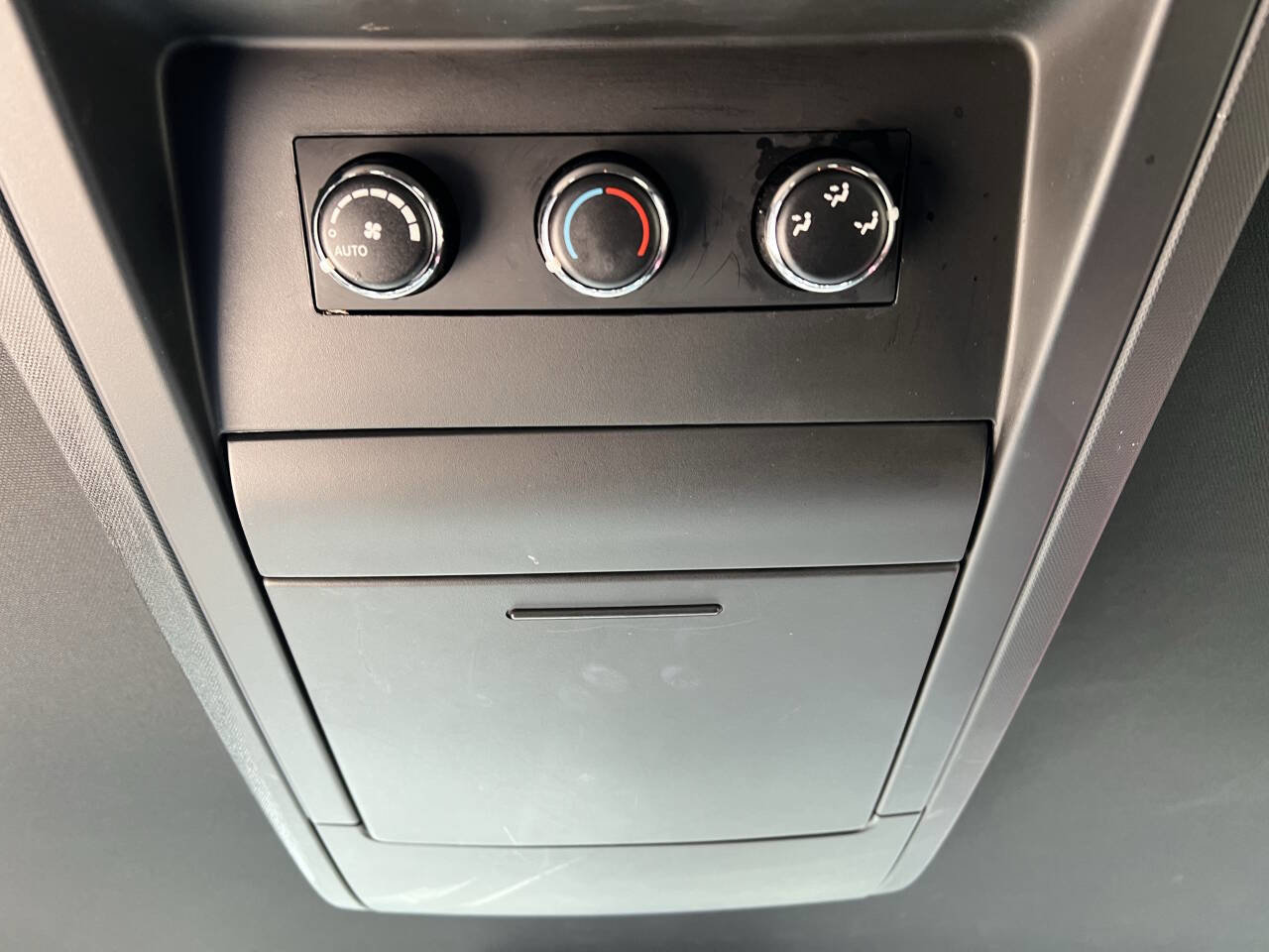 Used 2017 Dodge Grand Caravan GT image 24