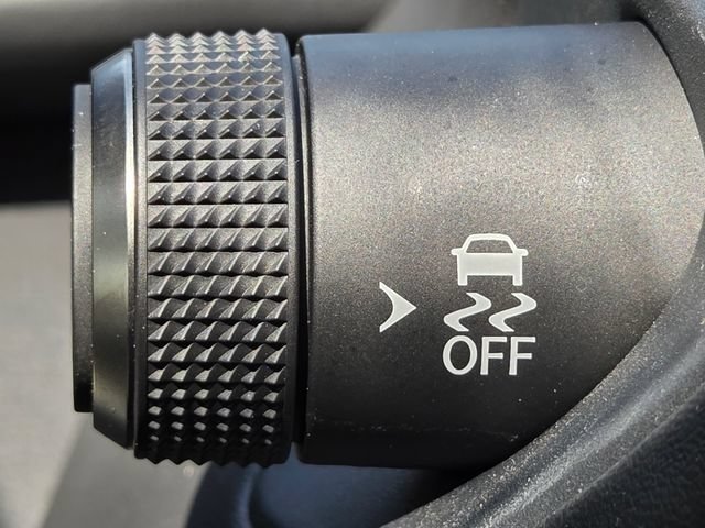 Used 2021 Lexus UX 250h w/ Accessory Package (Z1) AWD/4WD image 17