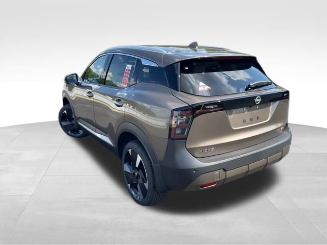 New 2025 Nissan Kicks SR image 7