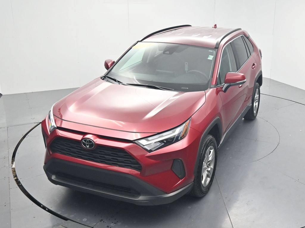 Used 2025 Toyota RAV4 XLE AWD/4WD image 52