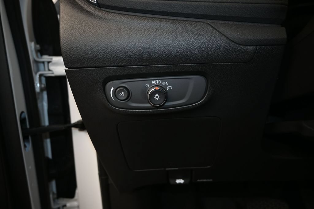 Used 2024 Buick Encore GX Preferred w/ Comfort Package FWD image 12