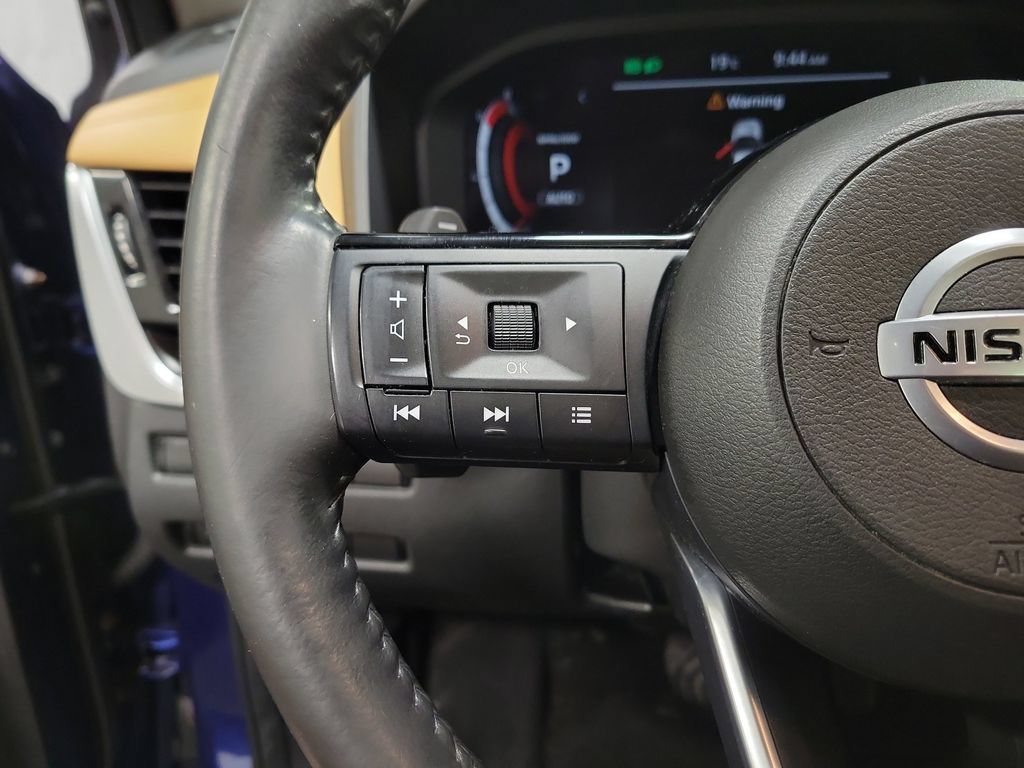 Used 2021 Nissan Rogue Platinum AWD/4WD image 26
