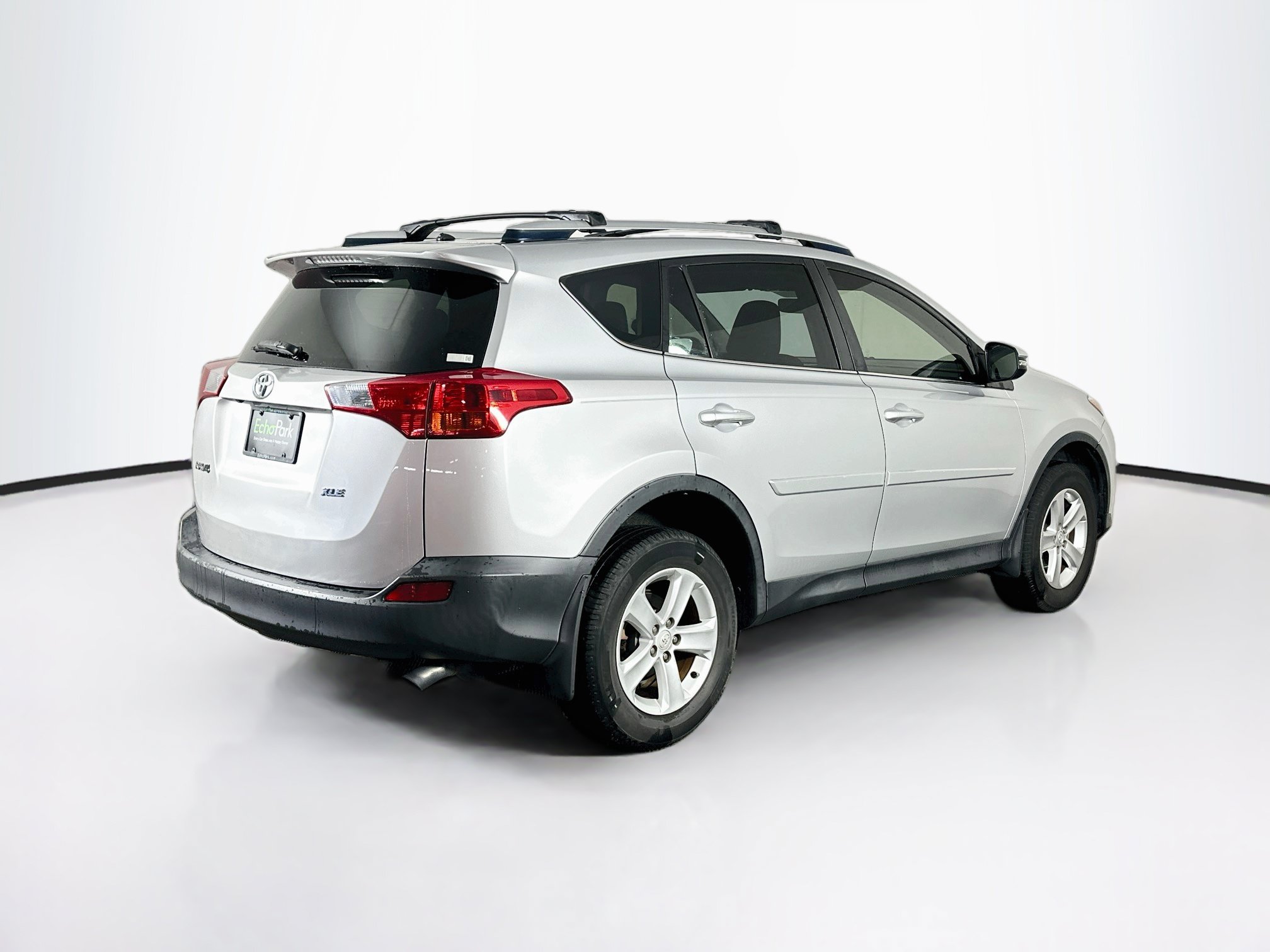 Used 2013 Toyota RAV4 XLE FWD image 9