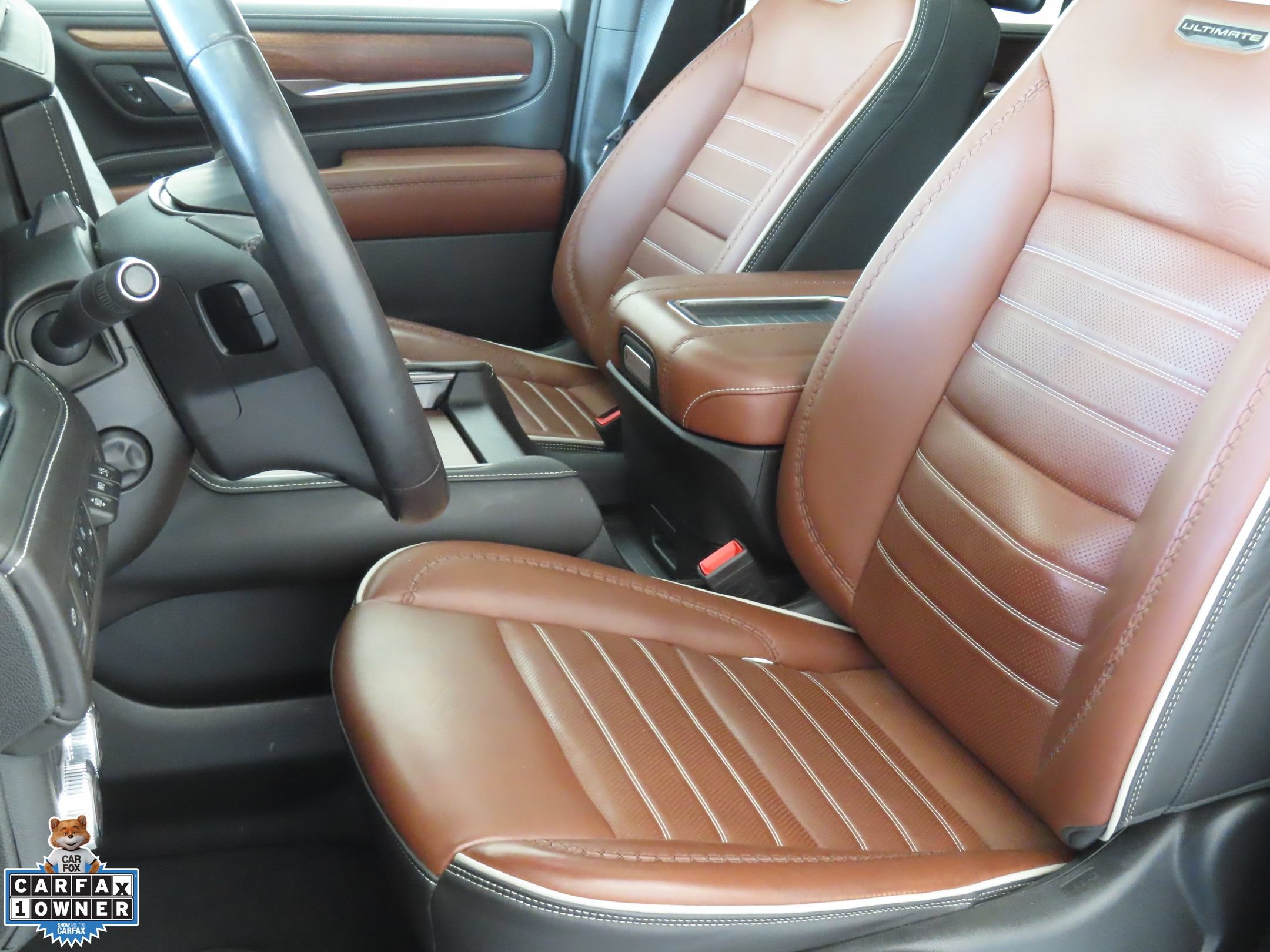 Used 2024 GMC Yukon Denali Ultimate AWD/4WD image 11