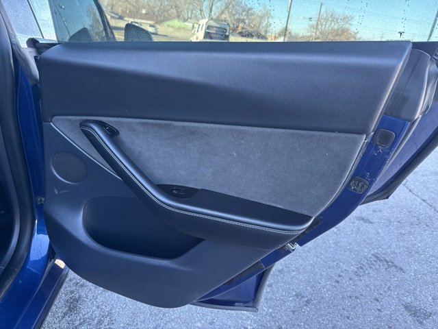 Used 2020 Tesla Model Y Long Range image 19