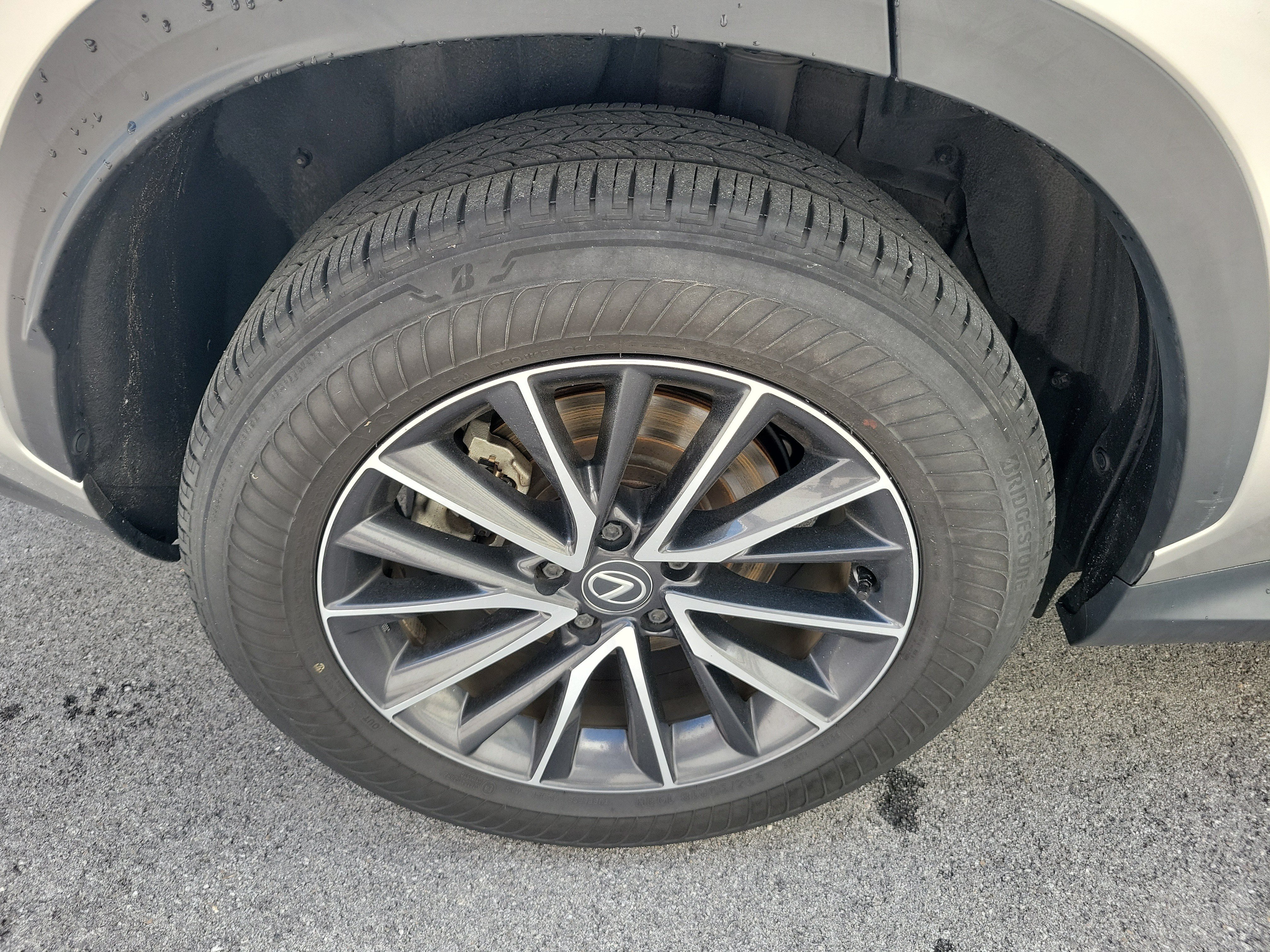 Used 2024 Lexus NX 250 FWD w/ Cold Area Package image 7