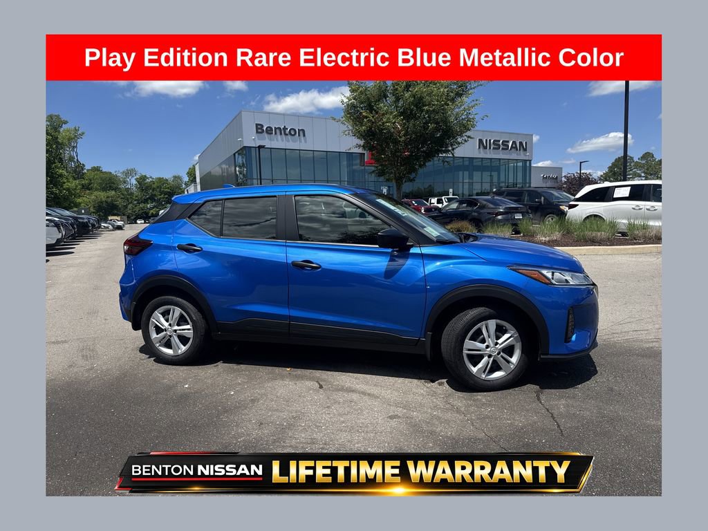 Used 2025 Nissan Kicks Play S FWD image 1