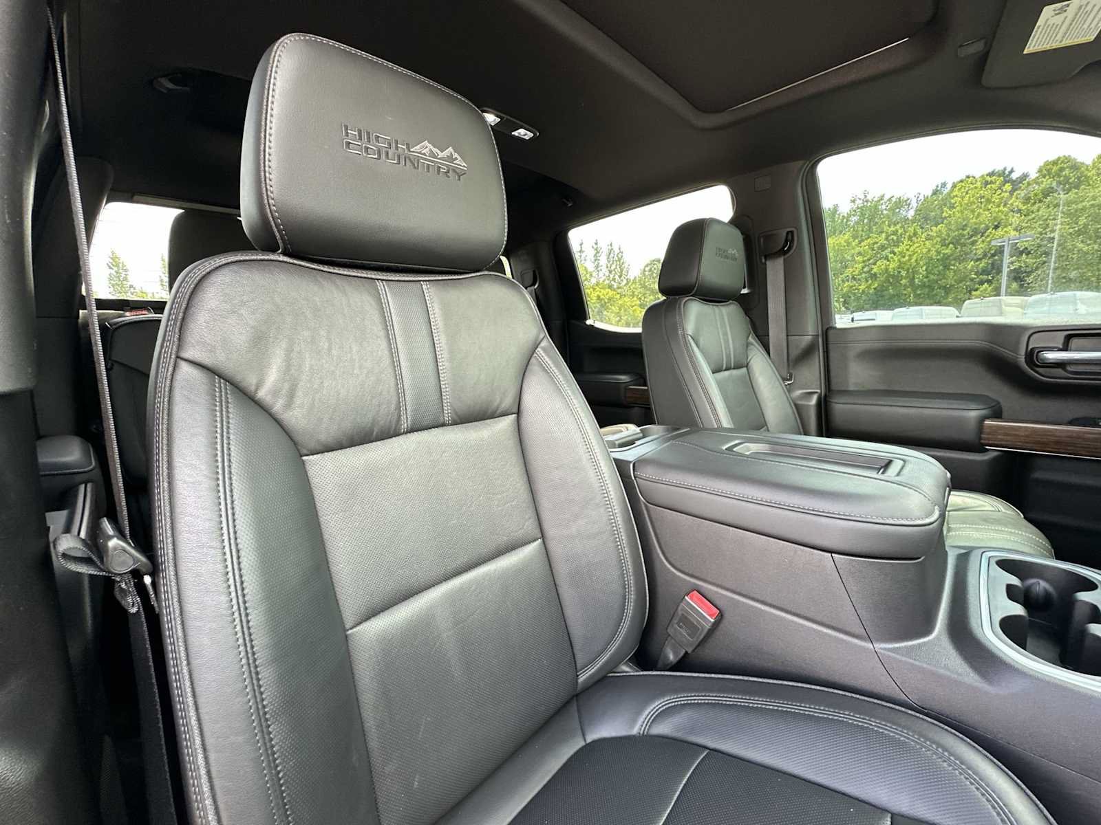 Certified 2021 Chevrolet Silverado 1500 High Country w/ Technology Package AWD/4WD image 24