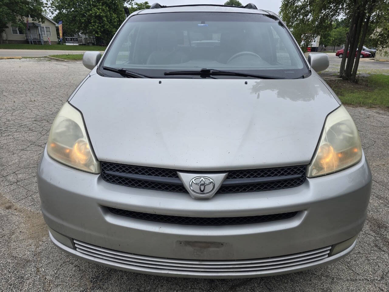 Used 2005 Toyota Sienna XLE Limited FWD image 2