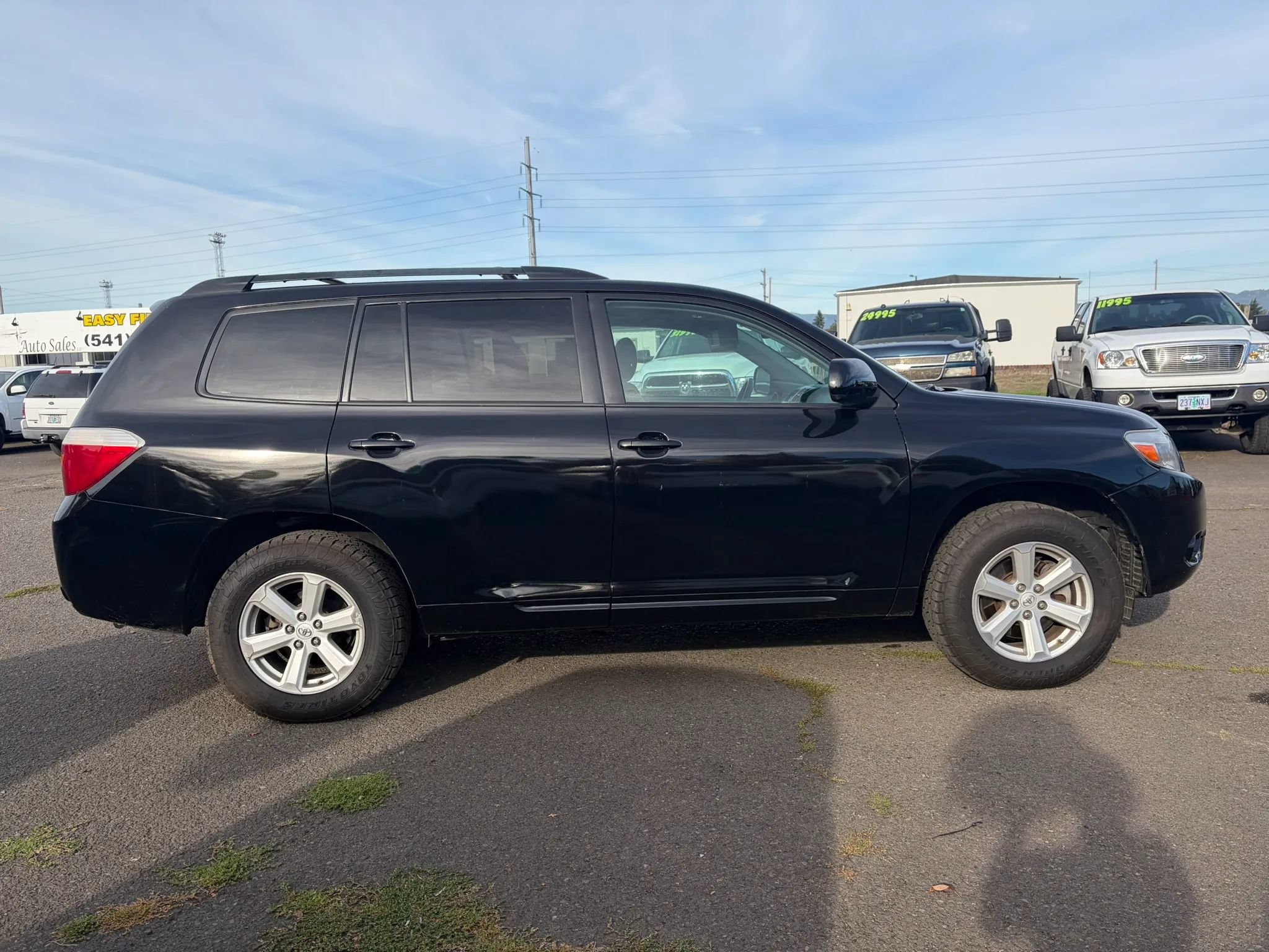 Used 2010 Toyota Highlander SE AWD/4WD image 2