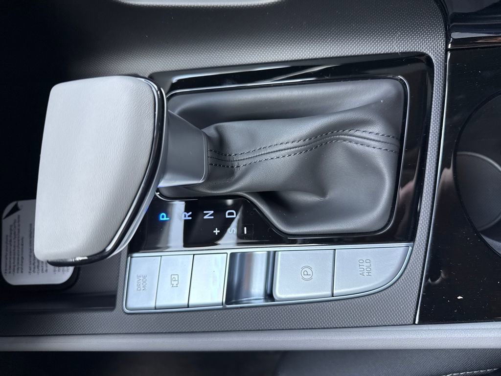New 2026 Hyundai Elantra Sport FWD image 31