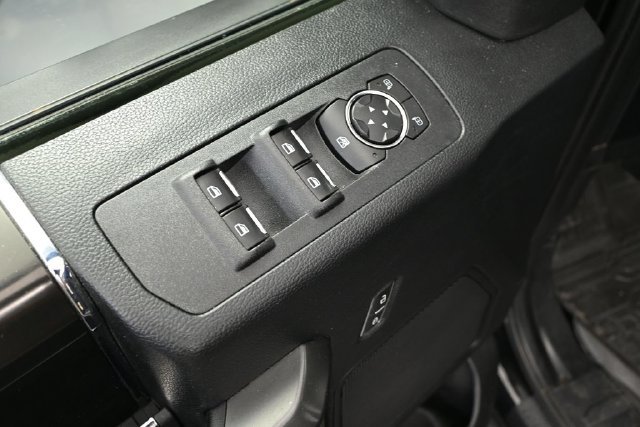 Used 2018 Ford F150 XLT w/ Equipment Group 302A Luxury AWD/4WD image 15