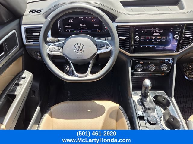 Used 2022 Volkswagen Atlas Cross Sport SE AWD/4WD image 12