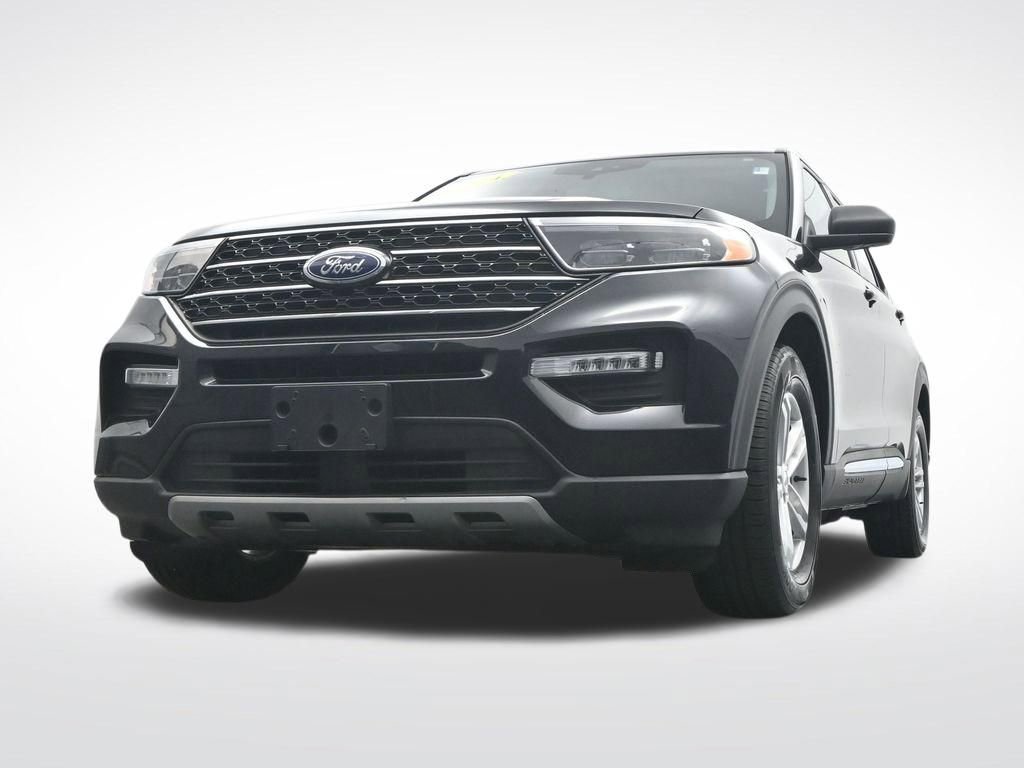 Used 2024 Ford Explorer XLT w/ Equipment Group 202A image 33