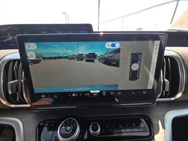 Certified 2025 Ford Expedition Max Platinum image 16