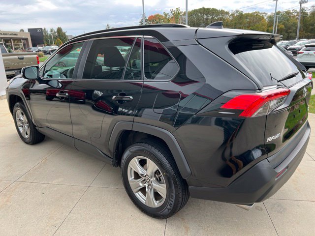 Used 2024 Toyota RAV4 XLE w/ Convenience Package AWD/4WD image 5