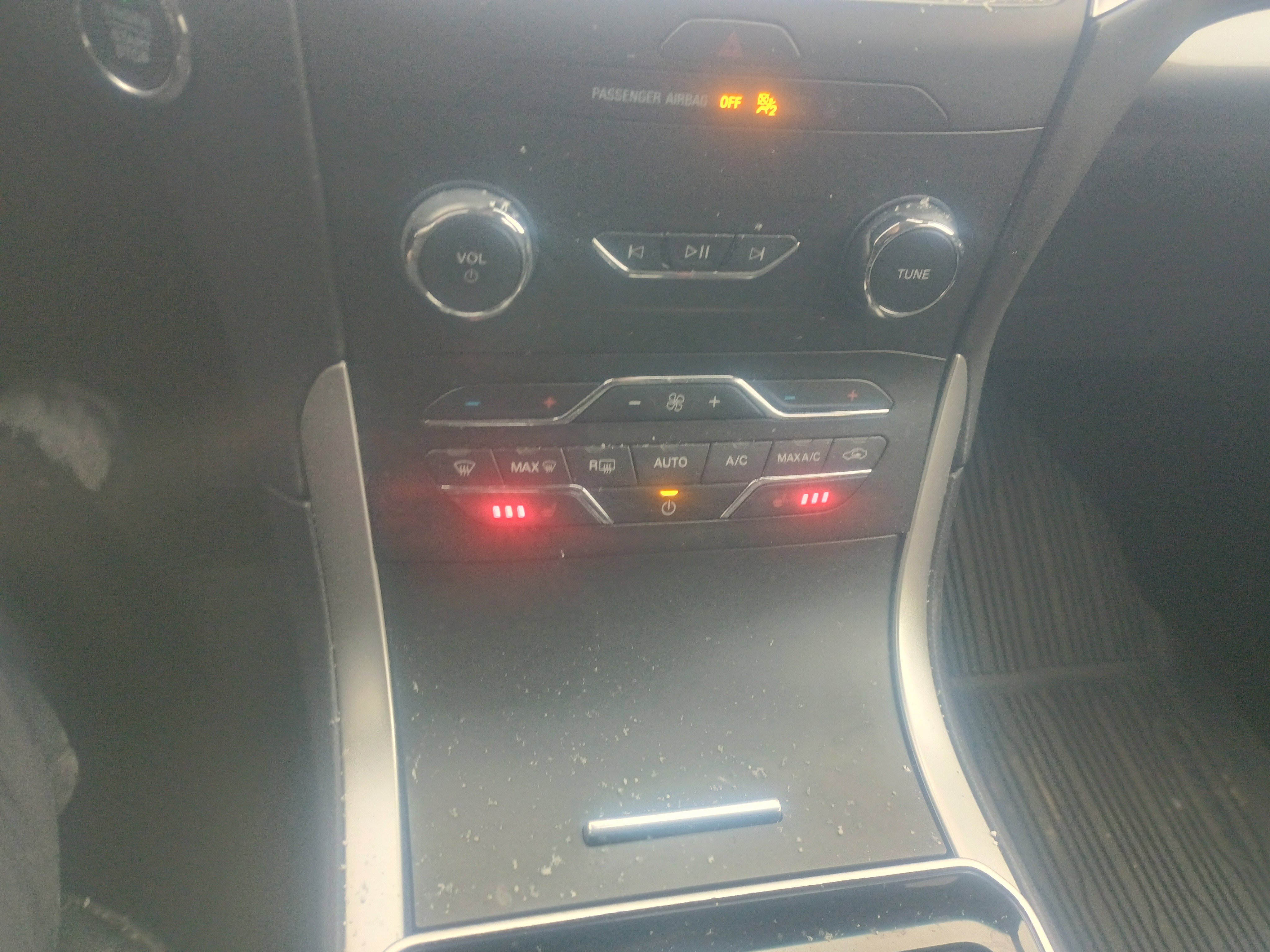 Certified 2020 Ford Edge SEL w/ Convenience Package image 27