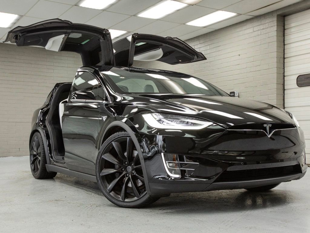 Used 2020 Tesla Model X Long Range AWD image 1