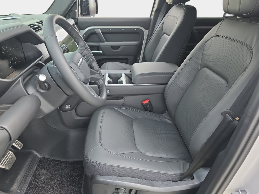 New 2026 Land Rover Defender 110 X AWD/4WD image 15
