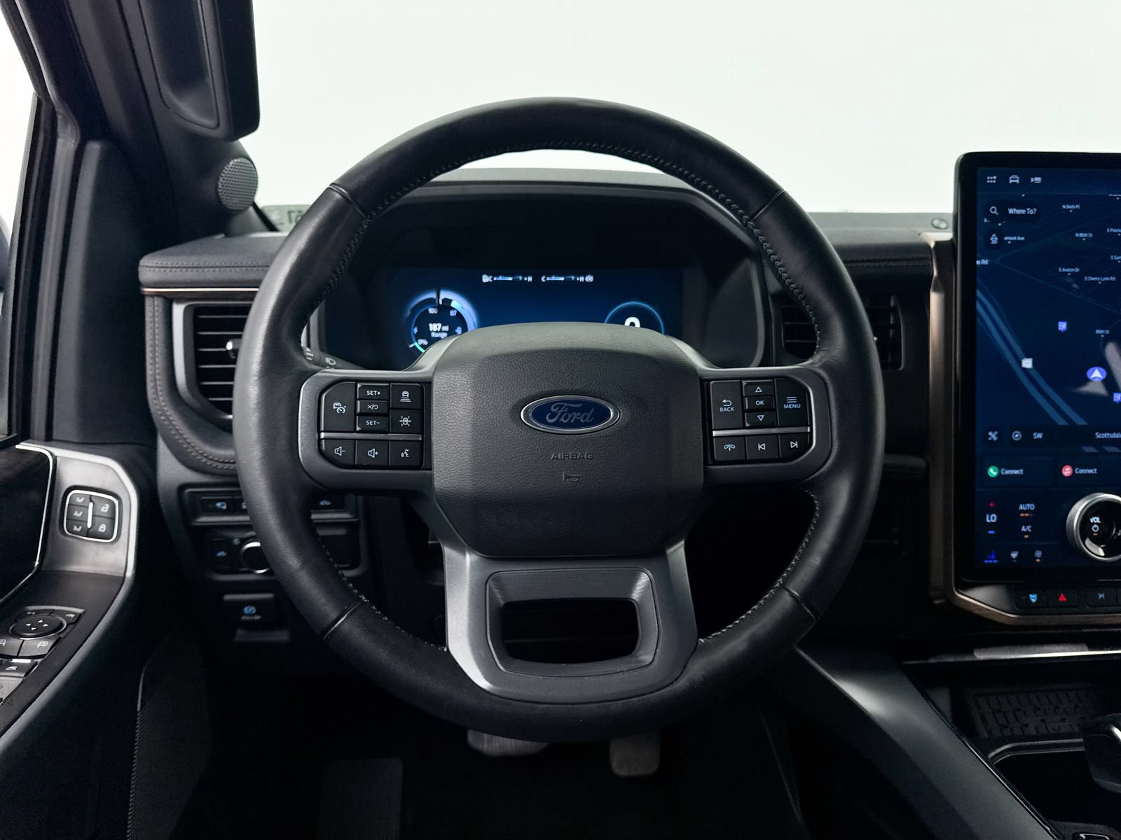 Used 2023 Ford F150 Lightning Lariat AWD/4WD image 31