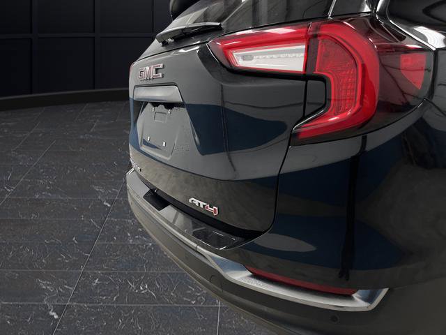 Used 2022 GMC Terrain AT4 w/ Tech Package image 32