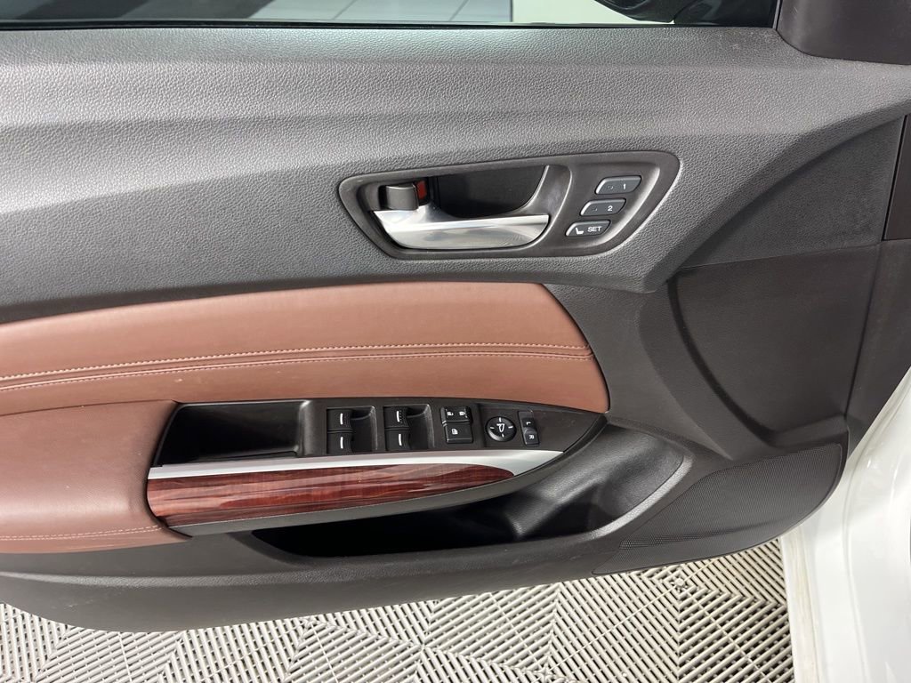 Used 2016 Acura TLX image 21