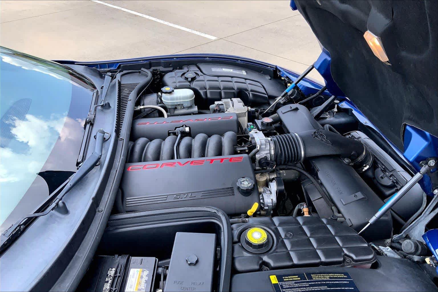 Used 2002 Chevrolet Corvette Coupe RWD image 24