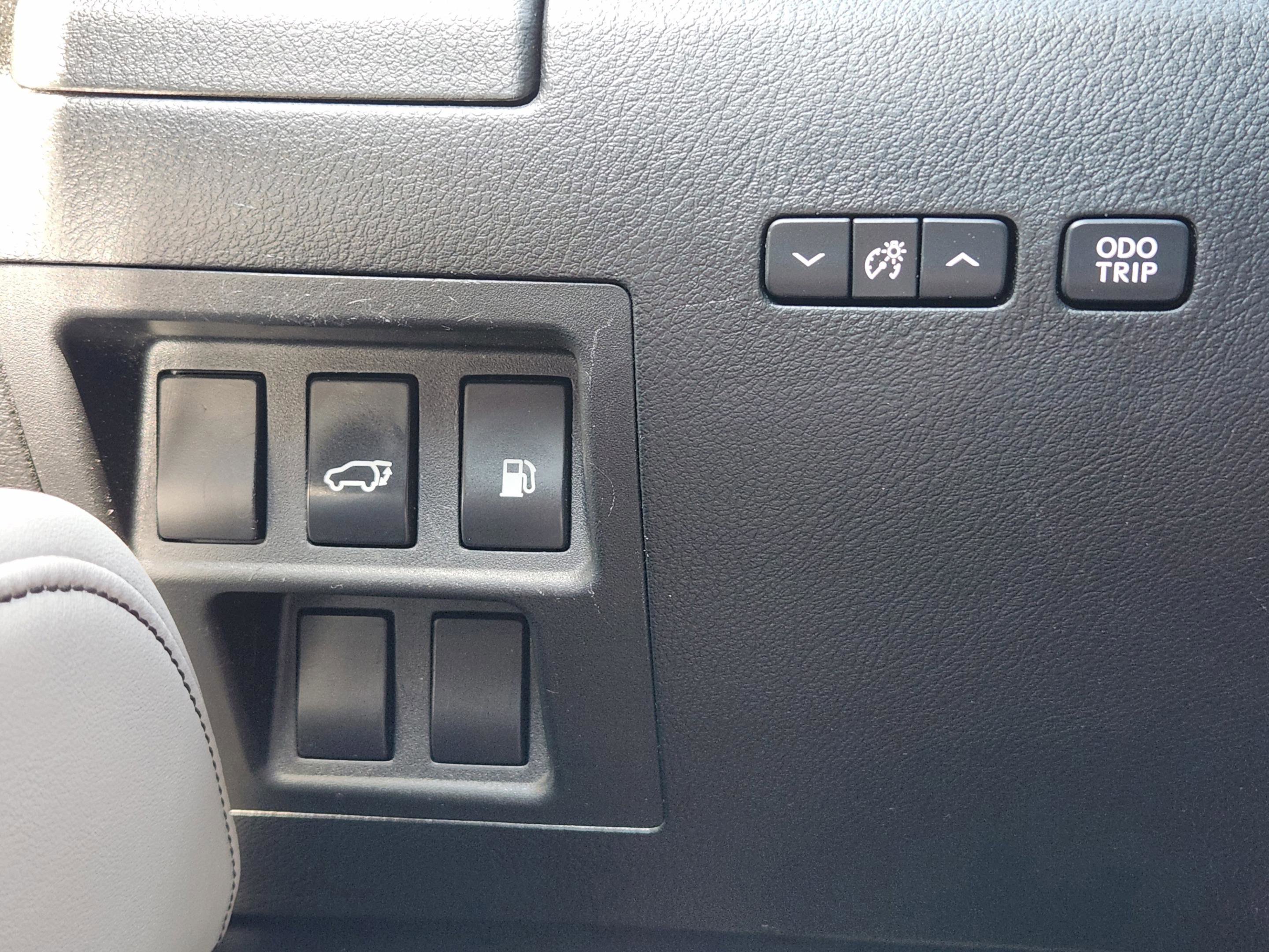 Used 2013 Lexus RX 450h AWD w/ Navigation Pkg image 15