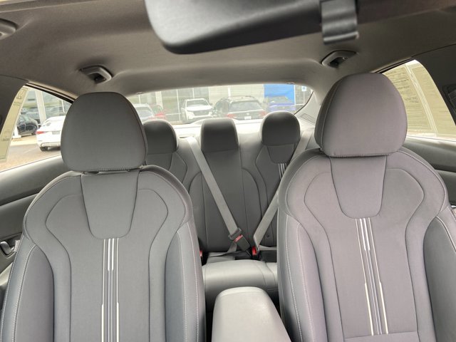 Used 2023 Hyundai Elantra SEL w/ Convenience Package FWD image 19