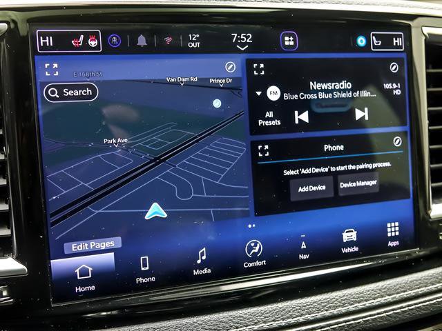 Used 2023 Chrysler Pacifica Limited image 19