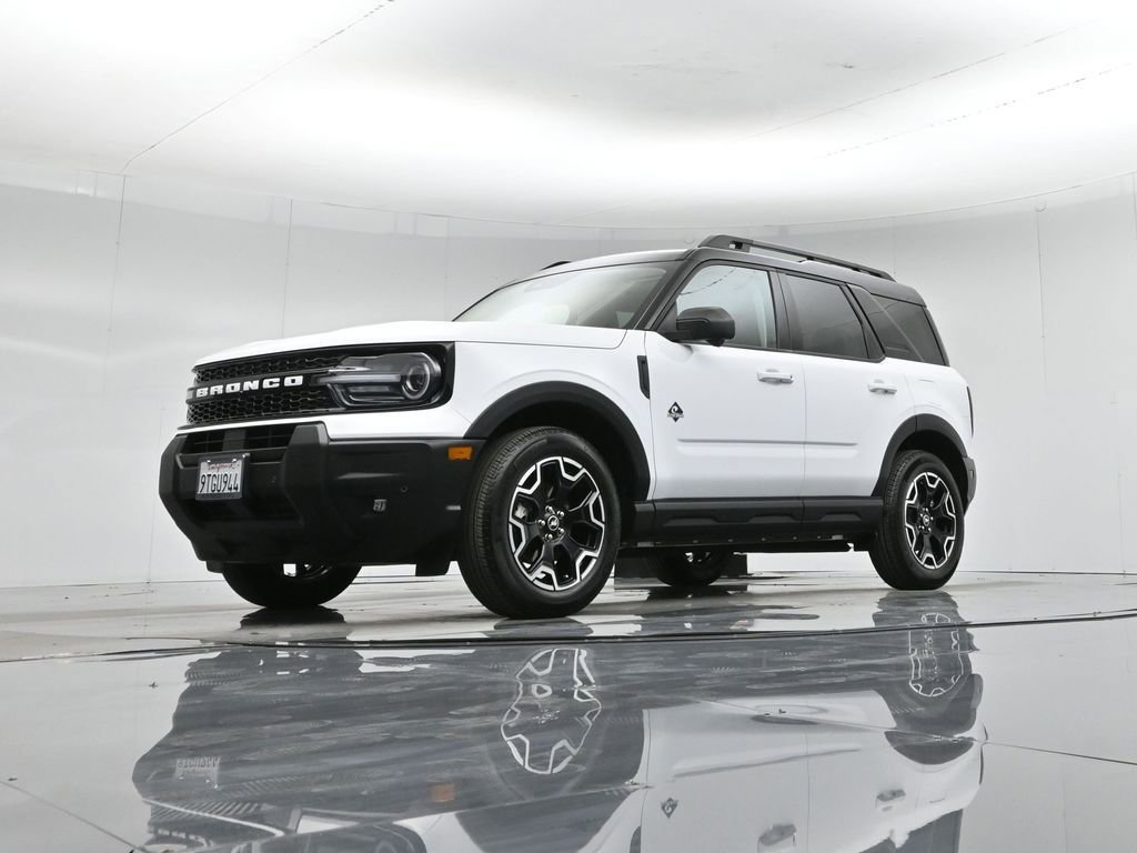 Used 2025 Ford Bronco Sport Outer Banks w/ Outer Banks Tech Package+ image 48