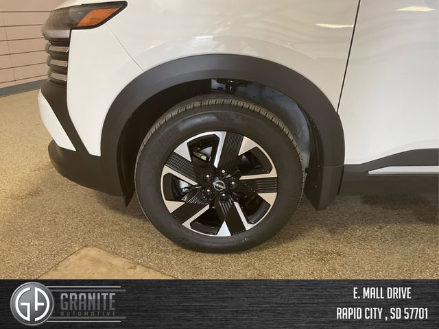 Used 2025 Nissan Kicks SV w/ SV Premium Package image 12