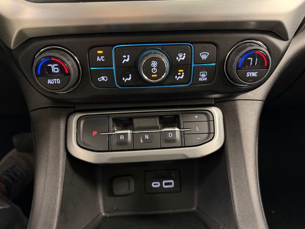 Used 2022 GMC Acadia SLT w/ Technology Package image 30